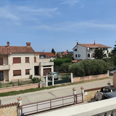 Villa-riba - Dorade Lejlighed Pula